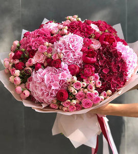 Beauty Pink Flowers Bouquet